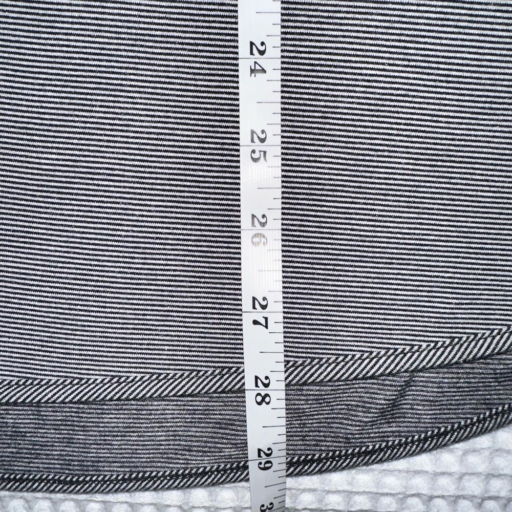 Lands' End Women's Power Performance Cowl Neck Tunic Blk/White Pinstriped Large - Picture 5 of 10